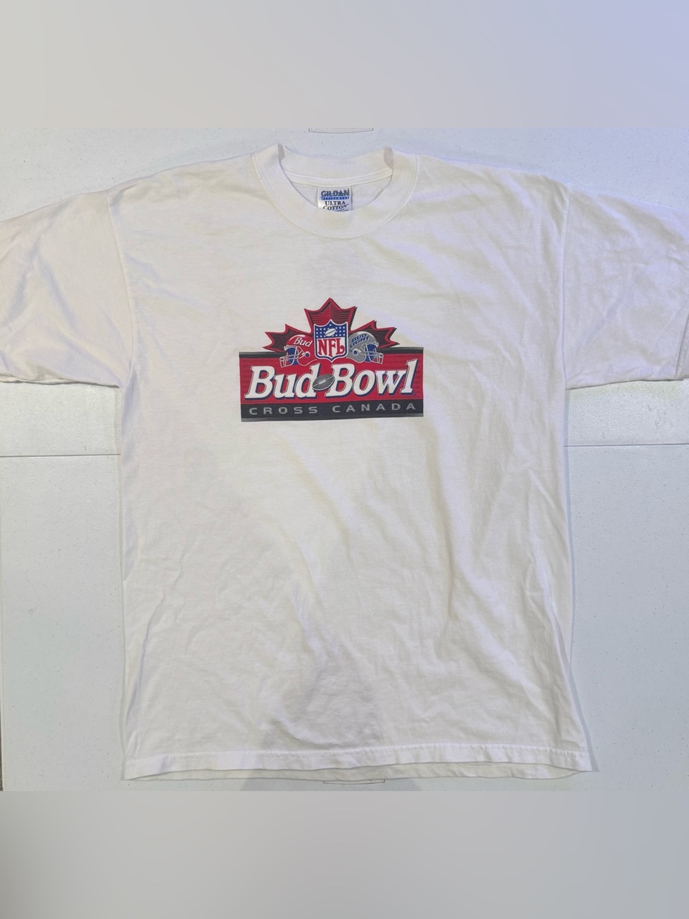 Vintage 2001 NFL Football Bud Bowl Cross Canada t shirt size large Budweiser
